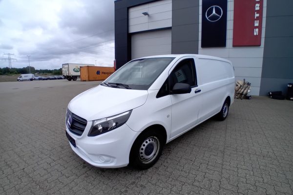 Mercedes-Vito 114-1520574390