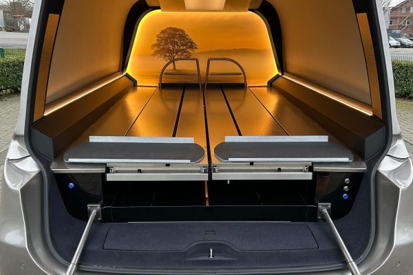 Mercedes-Benz E-Klasse rustvogn - kabine