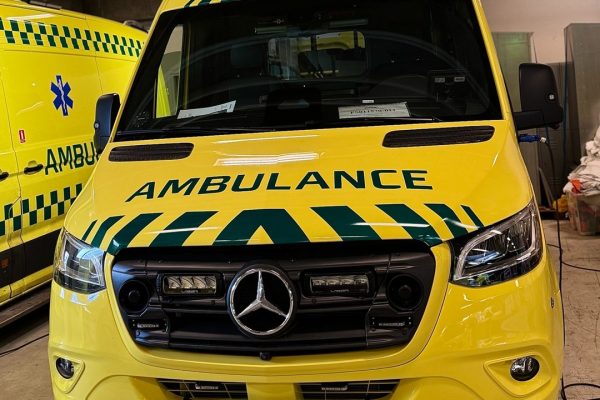 Mercedes-Benz Sprinter Ambulance 1080x1080 (1)